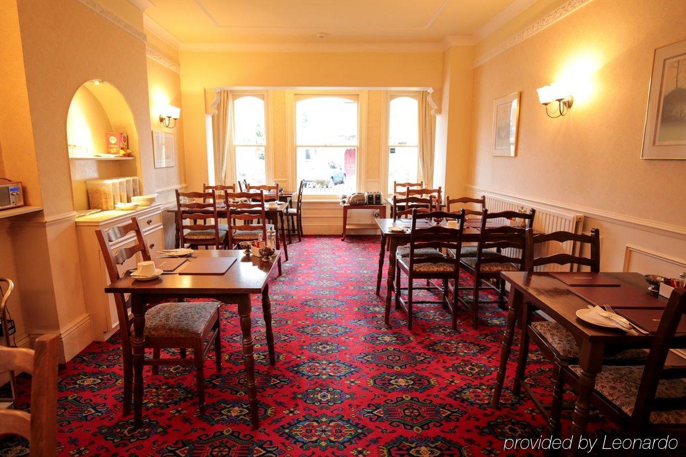Fernbank Hotel Бэйсингсток Экстерьер фото
